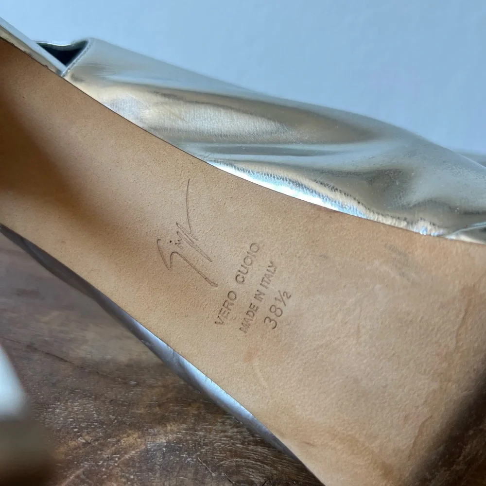 Giuseppe Zanotti Silver Heels with Sleek Design - Picture 9 of 10